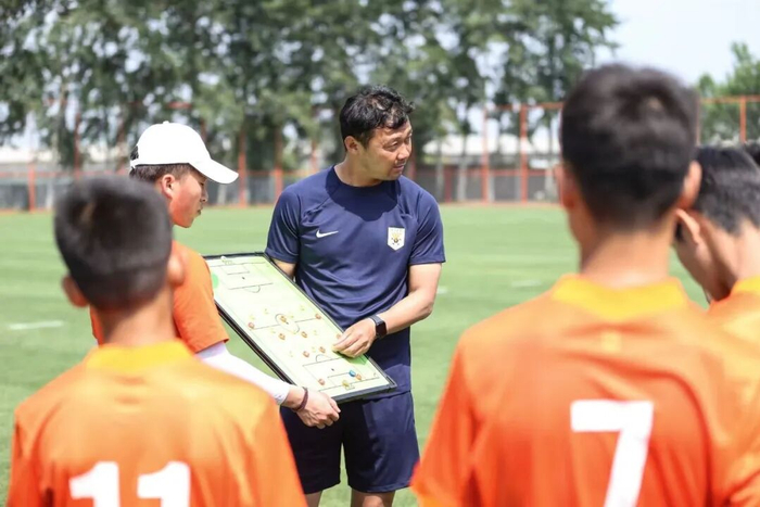 开云电子-专访汪强：扎根基层非终点，而是新起点|足球|国脚|山东泰山|中国足协|青训_新浪体育_新浪新闻